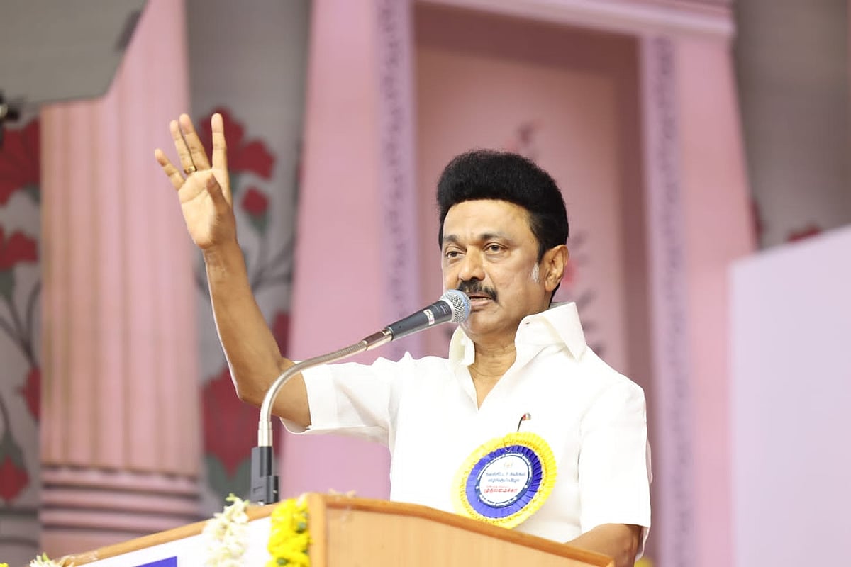 1,03,508 பேருக்கு நலத்திட்ட உதவிகள்..“உங்க ஆட்சி சூப்பரா இருக்கு”: முதல்வரை கண்டு மகிழ்ந்த மக்கள்! #Album