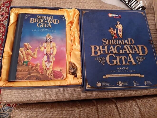 பள்ளி பாட புத்தகத்தில் பகவத் கீதை.. ஒன்றிய அரசின் அடுத்த சதி: கல்வியாளர்கள் எதிர்ப்பு!