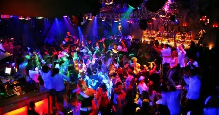 “ட்ரோன் கேமரா.. குதிரைப்படை.. நைட் விஷன்..” -புத்தாண்டு கொண்டாட்டத்தின்போது விதிக்கப்பட்ட கட்டுப்பாடுகள்!