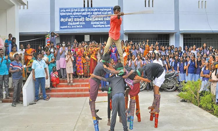 “கலைத் திருவிழா” மூலம் மாணவர்களுக்கு புதிய வெளிச்சம் பாய்ச்சிய பள்ளிக்கல்வித் துறை!