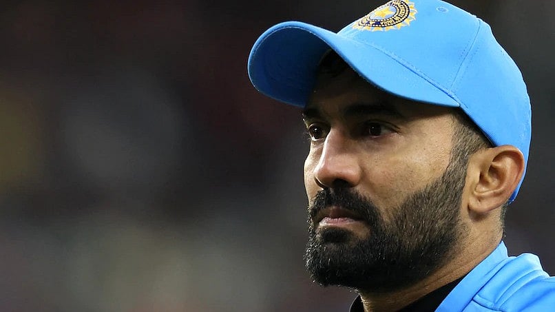 "இந்த வீரர் எதிரணியின் நம்பிக்கையையே உடைத்துவிடுவார்" -இந்திய வீரரை புகழ்ந்து தள்ளிய தினேஷ் கார்த்திக் !