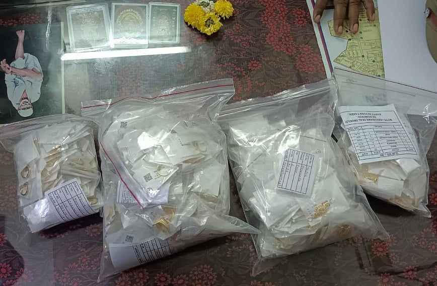 விபத்தில் சிக்கிய நகைக்கடை ஊழியர்.. 2.7 கிலோ நகையை மீட்டு உயிரையும் காப்பாற்றிய Inspector!