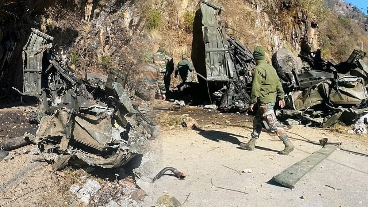 இராணுவ வாகன விபத்து.. 16 இராணுவ வீரர்கள் உயிரிழப்பு.. நாடு முழுவதும் அதிர்வலை !