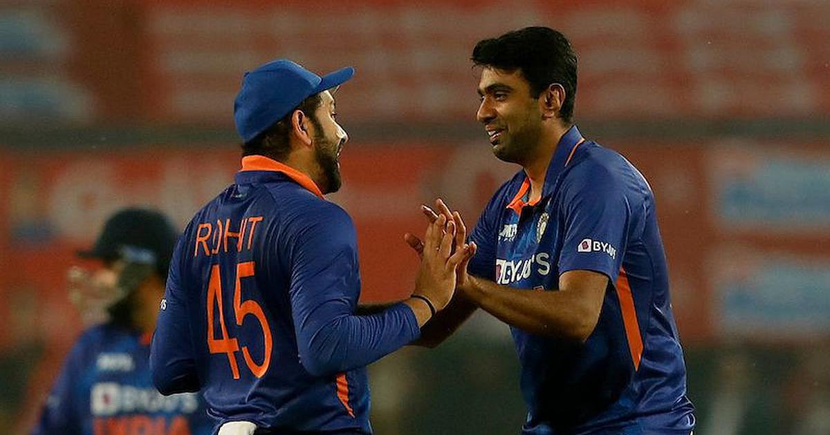 ஒளிபரப்பு நிறுவனத்தால் விமர்சனத்துக்குள்ளான ரோஹித் சர்மா.. ஆதரவாக களத்தில் குதித்த அஸ்வின்..நடந்தது என்ன?