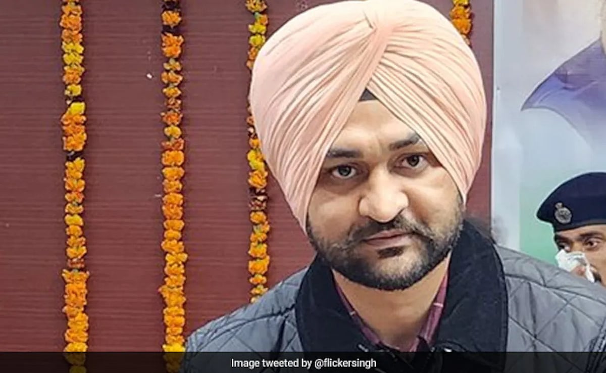 “மாதம் ஒரு கோடி தருகிறோம்.. ” : பா.ஜ.க அமைச்சர் பாலியல் குற்றச்சாட்டில் பெண் பயிற்சியாளர் ‘பகீர்’ தகவல்!