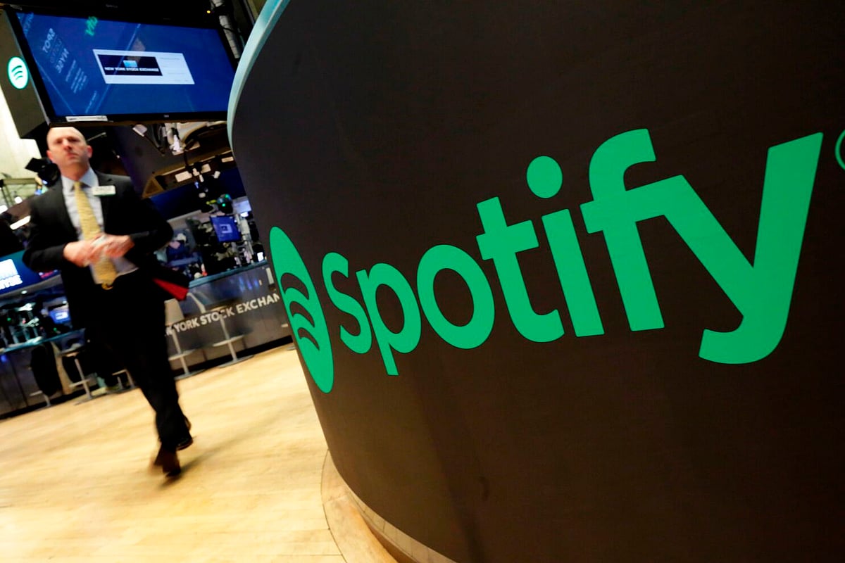 Spotify-ஐ விட்டுவைக்காத layoff.. 400 பேரை பணி நீக்கம் செய்யப் போவதாக அறிவிப்பு: பீதியில் ஊழியர்கள்!