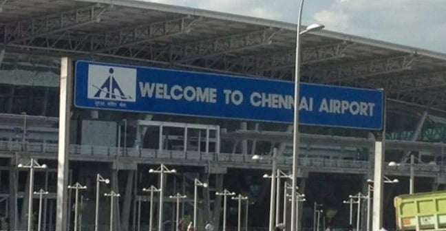 மனைவி கண்முன்னே மயங்கி விழுந்த கணவன்: சென்னை விமான நிலையத்தில் நடந்த அதிர்ச்சி சம்பவம்!