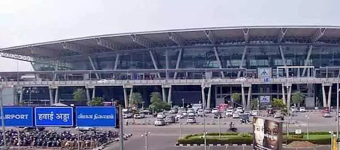 “சென்னை ஏர்போர்ட்டில் தமிழ் மொழி தெரிந்தவரையும் பணியில் அமர்த்த வேண்டும்” : ஸ்ரிட்டாக சொன்ன TR.பாலு MP !