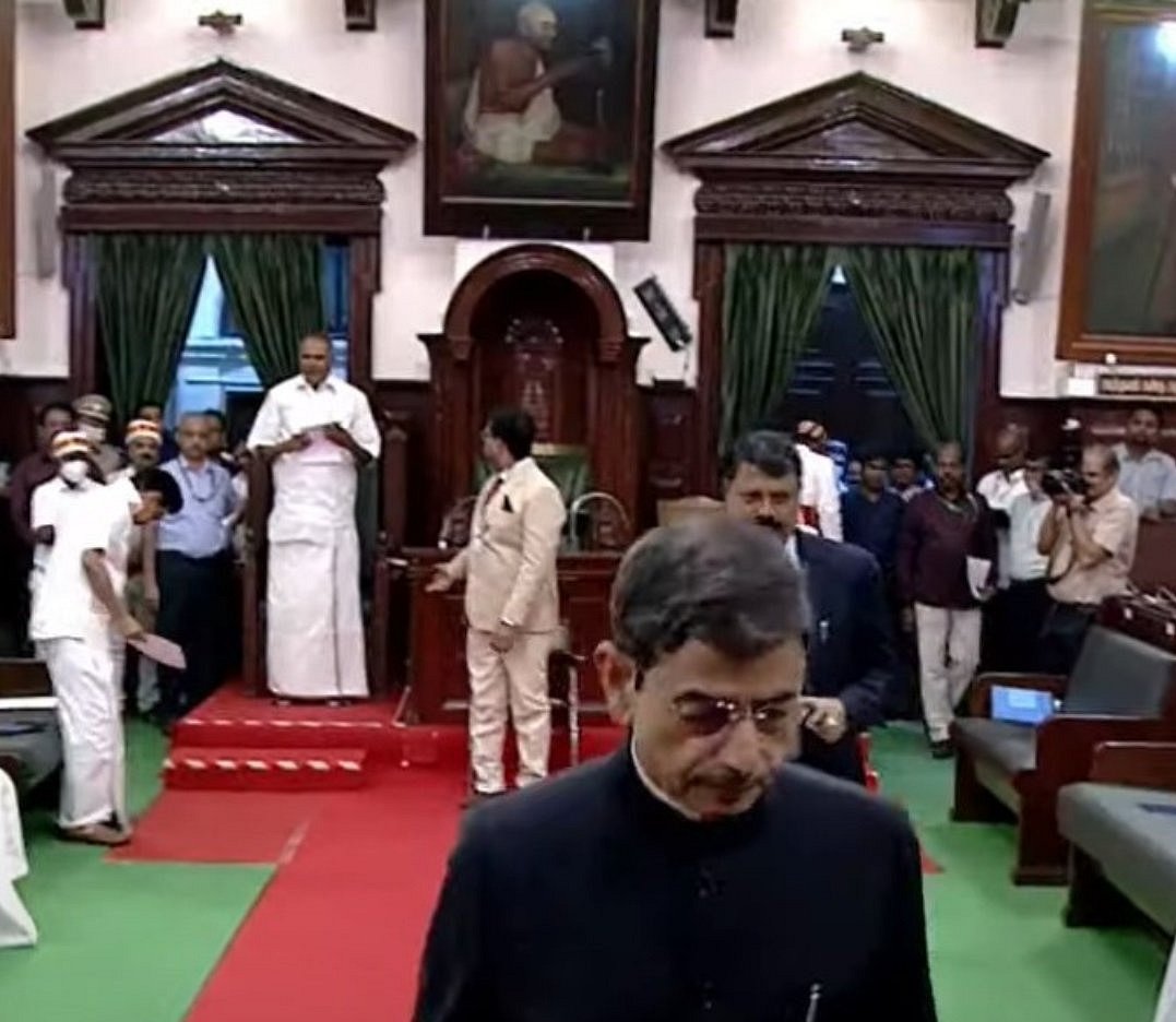 தமிழ்நாடு அரசு என்பதற்கு பதில் 'இந்த அரசு' எனக் கூறி அடையாளத்தையே சிதைக்கிறார்-ஆளுநருக்கு முரசொலி கண்டனம்