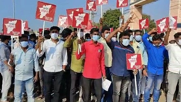 ”தமிழ்நாட்டை விட்டு  வெளியேறு வெளியேறு”.. ஆளுநர் ஆர்.என்.ரவிக்கு எதிராக வெகுண்டெழுந்த மாணவர்கள்!