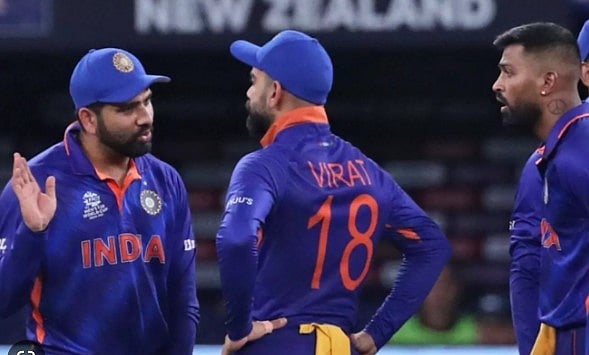 இனியும் இவர்களை நம்பினால் வேஸ்ட் .. கோலி, ரோகித்  ஷர்மா மீது இந்திய அணியின் முன்னாள் கேப்டன் விமர்சனம்!