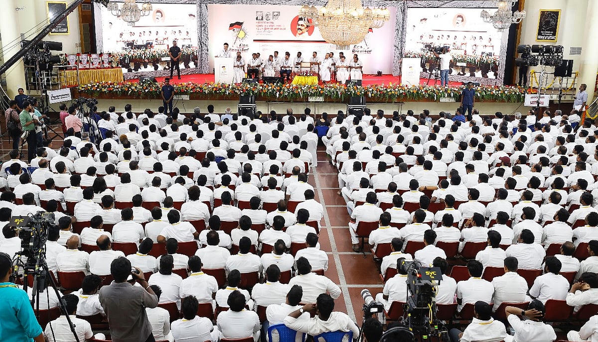 “இளைஞரணி வரலாற்றை  பாதுகாக்க வேண்டிய பொறுப்பு உதயநிதியிடம் இருக்கிறது” : முதல்வர் மு.க.ஸ்டாலின் பேச்சு!