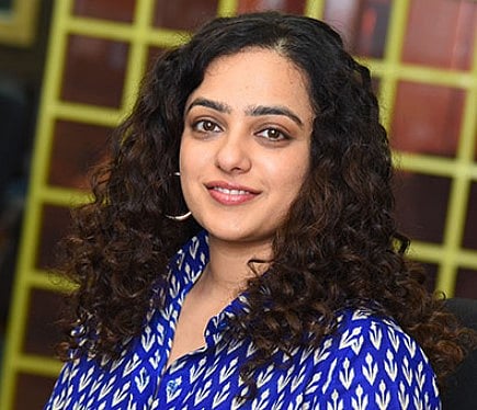 பள்ளி மாணவர்களுக்கு இங்கிலீஷ் டீச்சரான நடிகை நித்யா மேனன்..  இணையத்தில் வைரலாகும் வீடியோ!