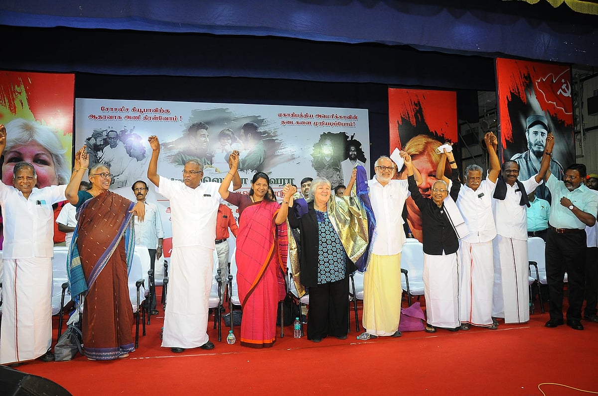 “சே-வின் மகளாக மட்டும் நான் பெருமைப்படவில்லை..” : அலெய்டா குவேராவின் உணர்வுபூர்வமான பேச்சு! (Photos)