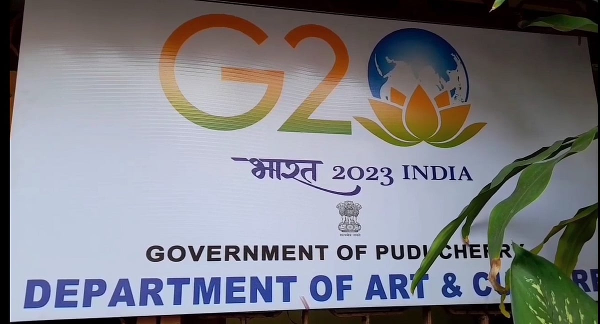 “பாரதியார் வாழ்ந்த வீட்டில் தமிழை புறக்கணித்த புதுச்சேரி அரசு” - G20 பேனரால் கொந்தளிக்கும் தமிழறிஞர்கள்!