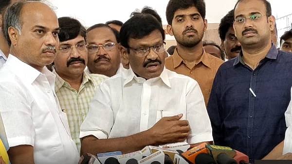 நெருங்கும் கோடை.. ஆவினில் அறிமுகமாகும் புதிய வகை ICECREAMS, COOL DRINKS - அமைச்சர் நாசர் ருசீகர தகவல் !