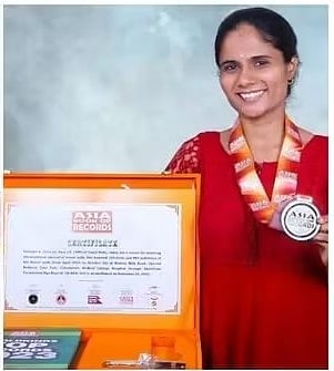 தாய்ப்பால் தானம் : 7 மாதங்களில் 105 லிட்டர்.. - சாதனை படைத்த கோவை பெண்.. - குவியும் பாராட்டு !