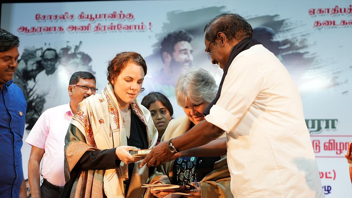 “சே-வின் மகளாக மட்டும் நான் பெருமைப்படவில்லை..” : அலெய்டா குவேராவின் உணர்வுபூர்வமான பேச்சு! (Photos)