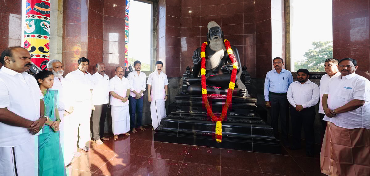 தமிழ்நாடு அரசின் விருதை வென்ற தமிழறிஞர்கள்.. விருதுகளை வழங்கி சிறப்பித்த முதலமைச்சர் மு.க. ஸ்டாலின் !