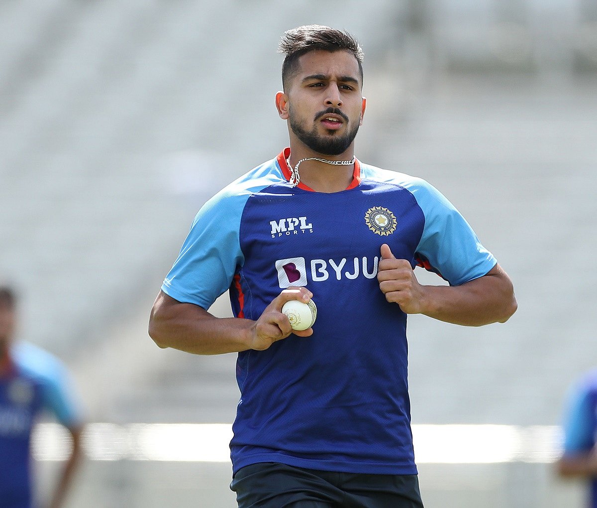 "உம்ரான் மாலிக் முதலில் தனது எலும்புகள் உடையாமல் பார்த்துக்கொள்ளட்டும்" -பாகிஸ்தான் வீரர் எச்சரிக்கை!