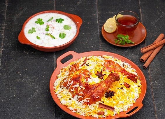 மந்தி பிரியாணி சாப்பிட்ட பெண் செவிலியருக்கு நேர்ந்த துயரம்.. அதிர்ச்சியில் உணவு பிரியர்கள்!