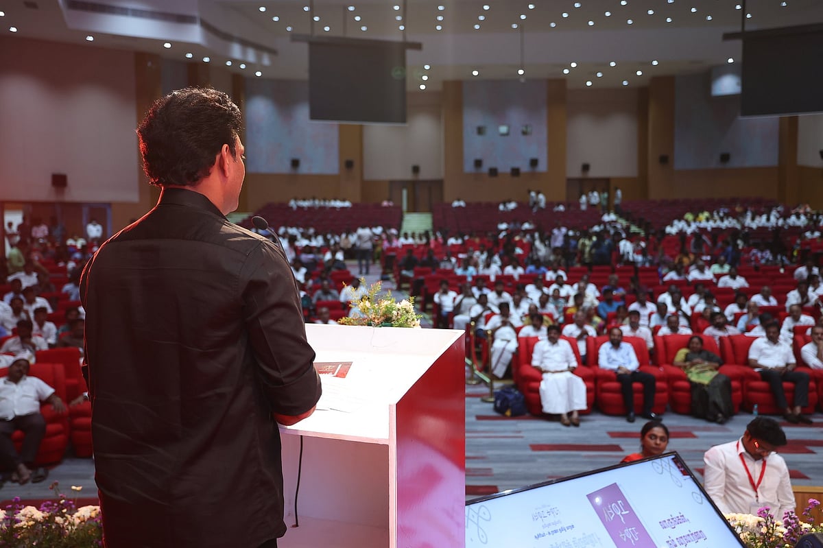 கலைத்திருவிழாவில் முதல்வருக்கு பரிசாக அளிக்க உள்ள நூல் இதுதான்: அமைச்சர் அன்பில் குறிப்பிடும் நூல் என்ன?