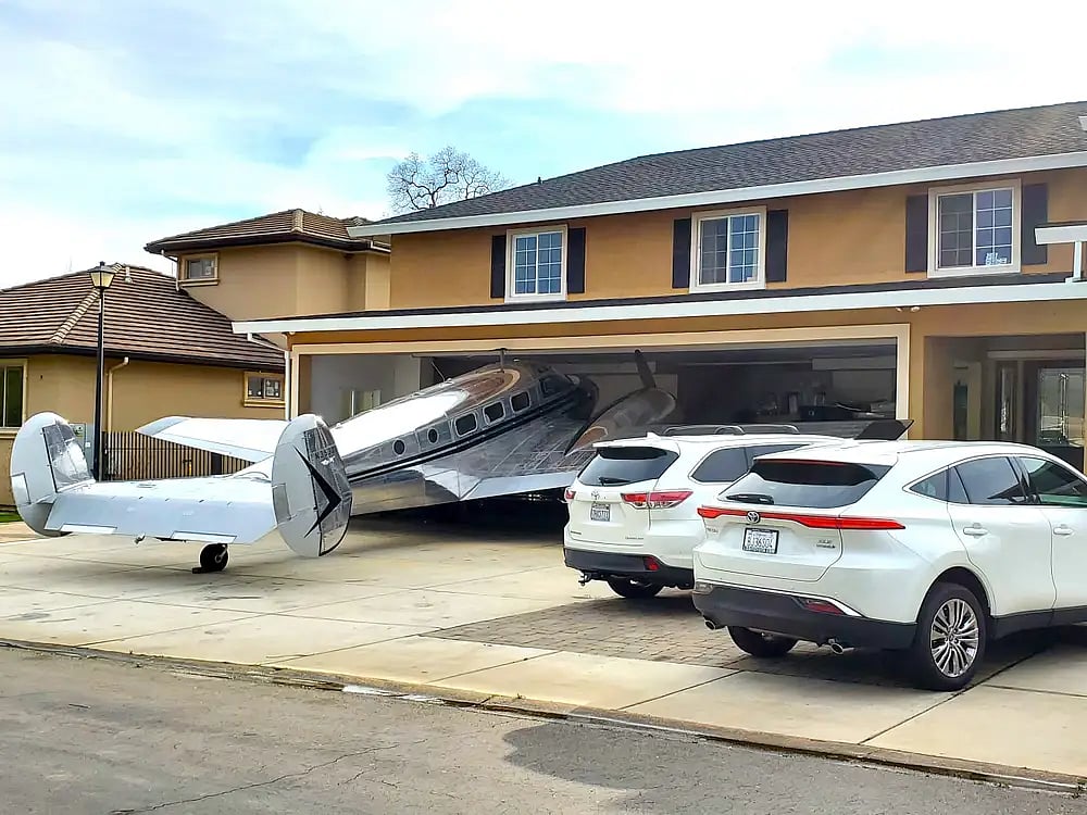 “வீட்டுக்கு வீடு விமானம் வைத்திருக்கும் அமெரிக்கர்கள்.. Airpark நகரம் பற்றி தெரியுமா?” - சுவாரஸ்ய தகவல் !