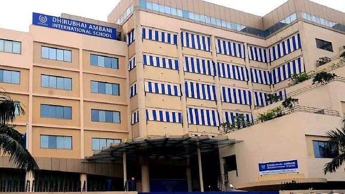 சும்மா ஒரு விளம்பரம்.. திருபாய் அம்பானி பள்ளிக்கு வெடிகுண்டு மிரட்டல் விடுத்த நபரால் கடுப்பான போலிஸ்!