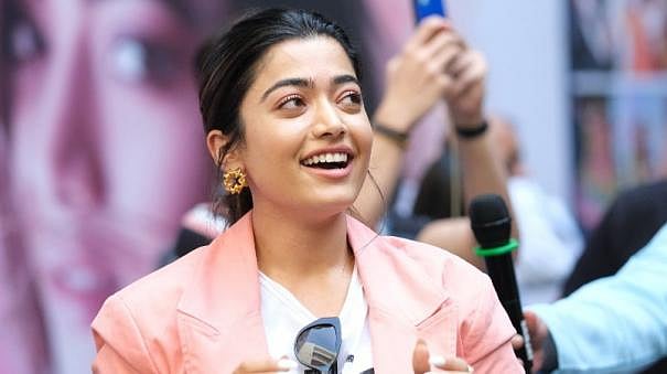 “சீன்ஸ் இல்லைனாலும் நா இதுக்காகத்தான் நடிச்சேன்” - வாரிசு படத்தில் நடித்தது குறித்து ராஷ்மிகா Open Talk !