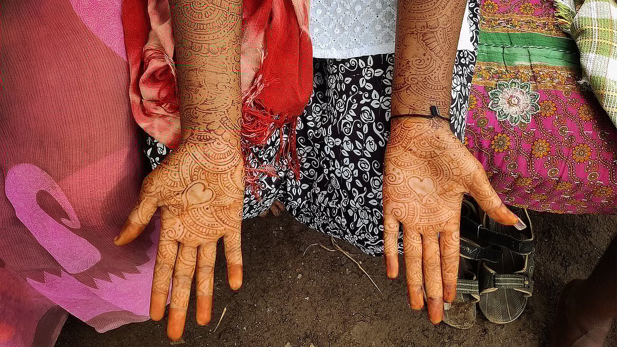 சிறுமியை விலைக்கு வாங்கி திருமணம் செய்த முதியவர்..1 லட்ச ரூபாய்க்கு நடந்த கடத்தல்.. மும்பையில் அதிர்ச்சி!