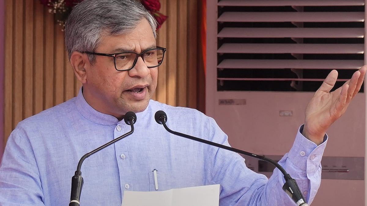 BSNL வாடிக்கையாளர்களுக்கு இன்ப அதிர்ச்சி.. - வரப்போகிறது 4G, 5G சேவை.. எப்போது தெரியுமா ?