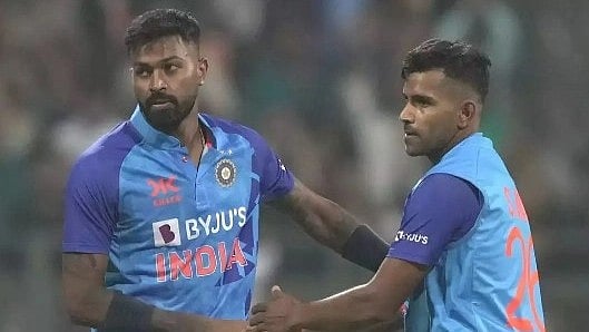 முதல் போட்டியிலேயே 4 விக்கெட்..  அசத்திய ஷிவம் மாவியிடம் கேப்டன் ஹர்திக் பாண்டியா கூறியது என்ன தெரியுமா? 