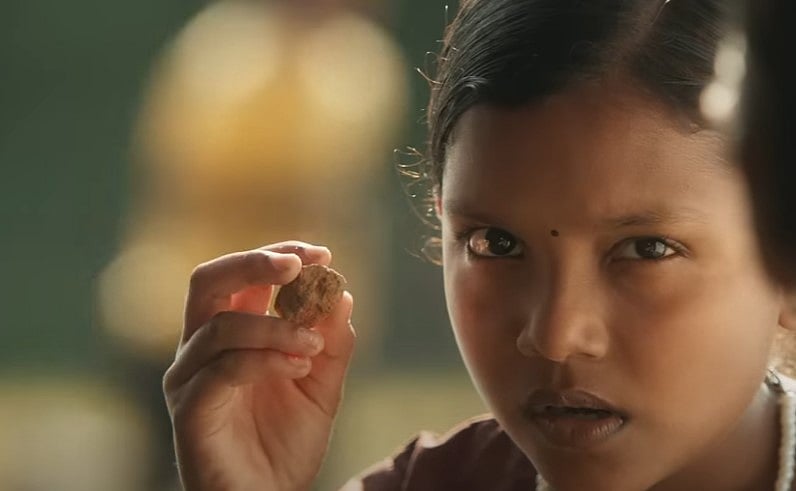 ‘அடியே ராசாத்தி..’ : யோகிபாபு கதாநாயகன் ஆகும் பொம்மை நாயகி படத்தின் முதல் பாடல் - எப்படி இருக்கு ?