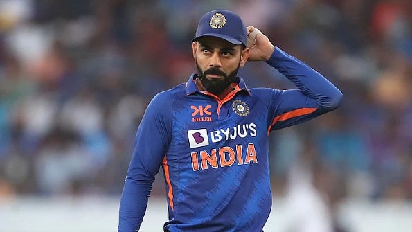 "நான் தான் உலகின் NO 1 வீரர்.. விராட் கோலி அல்ல": சண்டைக்கு வரும் பாகிஸ்தான் வீரர்!