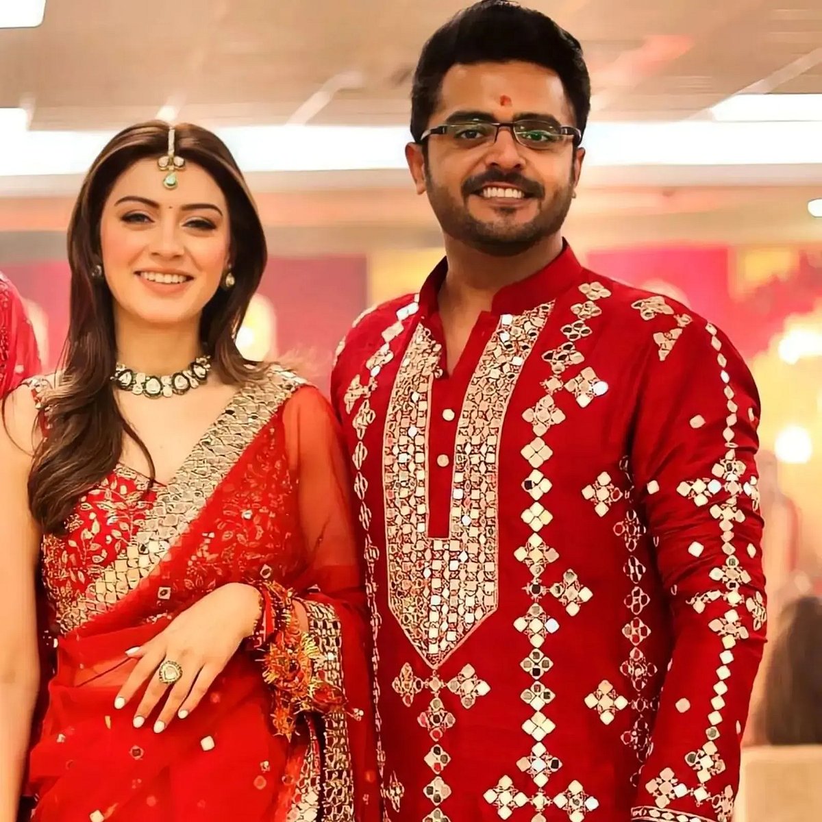 “தாய் வீட்டிற்கு வந்த மாதிரி இருக்கு..” - திருமணம் முடிந்து முதல் முறை சென்னை வந்த ஹன்சிகா பேட்டி !