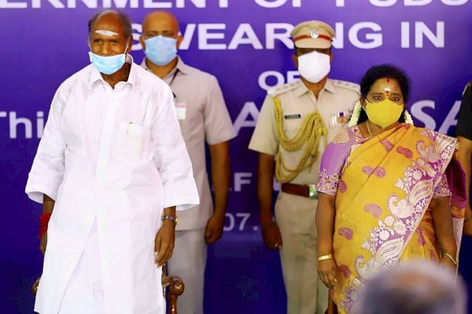 புதுச்சேரியில் முற்றும் மோதல்.. முதல்வர் ரங்கசாமியை நேரடியாக விமர்சித்த பா.ஜ.க தலைவர் பேச்சால் சர்ச்சை!