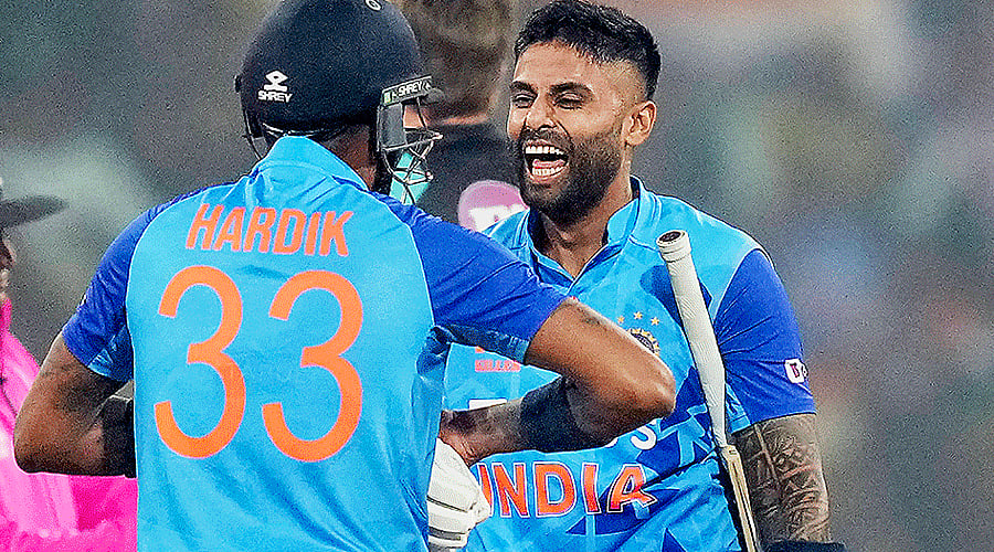 அணிதான் முக்கியம்.. சூரியகுமாருக்காக தனது விக்கெட்டை தியாகம் செய்த வாஷிங்டன் சுந்தர்..ரசிகர்கள் பாராட்டு!