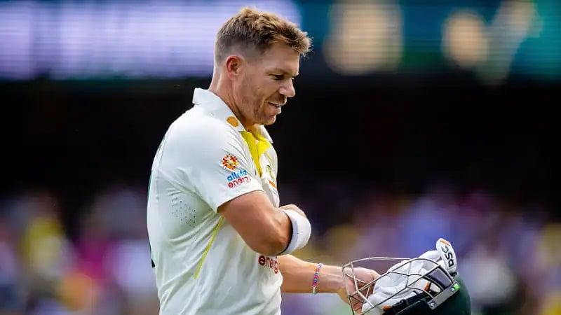 " T20 லீக் போட்டிகளால் டெஸ்ட் கிரிக்கெட்டின் எதிர்காலம் கவலைக்கிடமாக உள்ளது" - டேவிட் வார்னர் வருத்தம் !