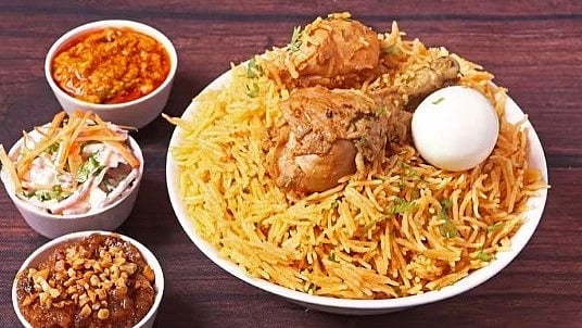 உன்ன அடிச்சுக்க ஆளே இல்ல..  சென்னை மக்கள் அதிகம் விரும்பும் உணவு பிரியாணி: Swiggy வெளியிட்ட டாப் 5 லிஸ்ட்