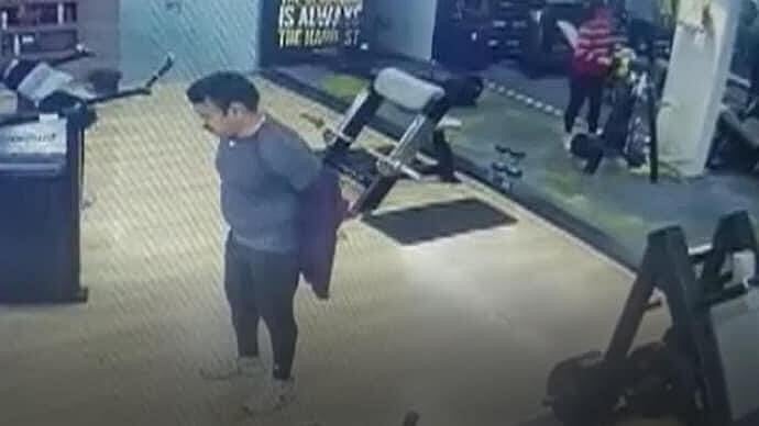 தொடரும் சோகம்.. ஜிம்மில் உடற்பயிற்சி செய்யும் போது மயங்கி விழுந்த ஹோட்டல் உரிமையாளர் மரணம்!