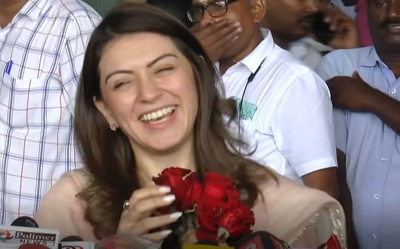 “தாய் வீட்டிற்கு வந்த மாதிரி இருக்கு..” - திருமணம் முடிந்து முதல் முறை சென்னை வந்த ஹன்சிகா பேட்டி !