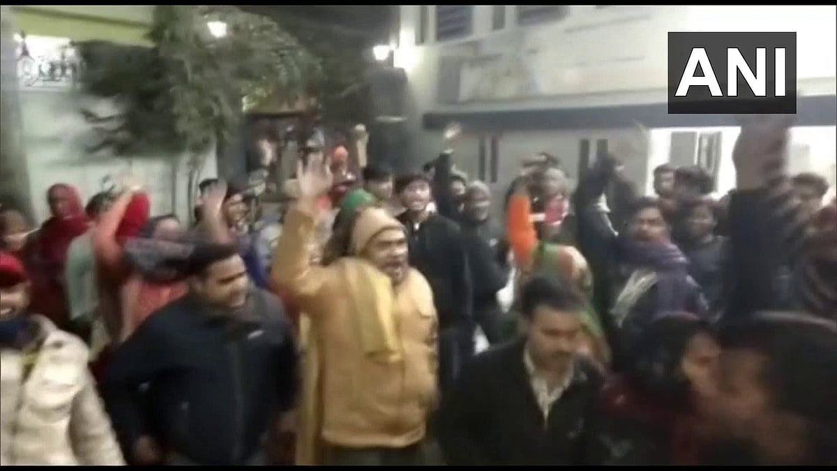 வயிற்றுக்குள் பேண்டேஜ்.. வயிறு வலி என மருத்துவமனைக்கு சென்ற பெண்ணுக்கு நேர்ந்த சோகம்..உ.பியில் அதிர்ச்சி!