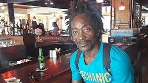 24 நாட்களாக நடுக்கடலில் சிக்கித்தவித்த படகோட்டி.. ஒரு வார்த்தையால் உயிர்பிழைத்த அதிசயம்.. நடந்தது என்ன ?