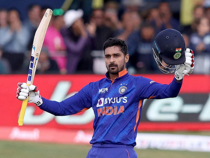 ஹர்திக் பாண்டியா சுயநலக்காரர்.. அதுவே இந்திய அணியின் தோல்விக்கு காரணம்.. ரசிகர்கள் தாக்கு !