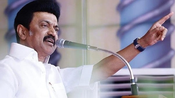 “‘மனு’வை விட பிரிவினைவாதி வேறு வேண்டுமா?: ‘பிரிவினையை வளர்த்தது யார்’ என ஆளுநருக்கு பாடம் எடுத்த முரசொலி!