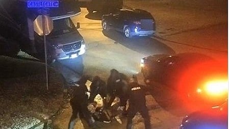 மீண்டும் ஒரு ஜார்ஜ் பிளாய்ட்.. போலிஸார் தாக்கியதில் கறுப்பின இளைஞர் பலி: அமெரிக்காவில் தொடரும் அராஜகம்!