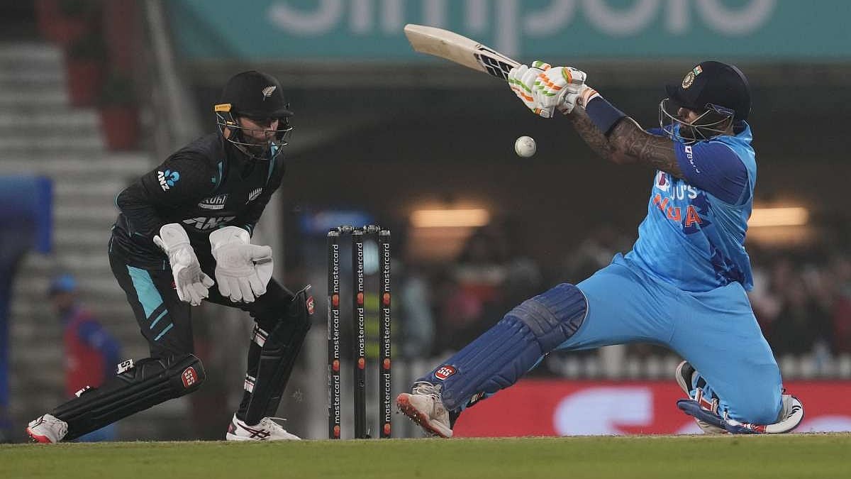 360 டிகிரி வீரருக்கே இந்த நிலைமையா ? -சூரியகுமார் யாதவை முற்றிலுமாக முடக்கிய நியூஸிலாந்து வீரர் ! 