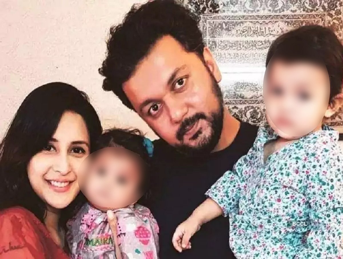 “என்கிட்ட முட்டிபோட்டு ப்ரொபோஸ் செய்தார்..”- சிறையில் இருக்கும் சுகேஷ் மீது நடிகை பரபரப்பு குற்றச்சாட்டு!