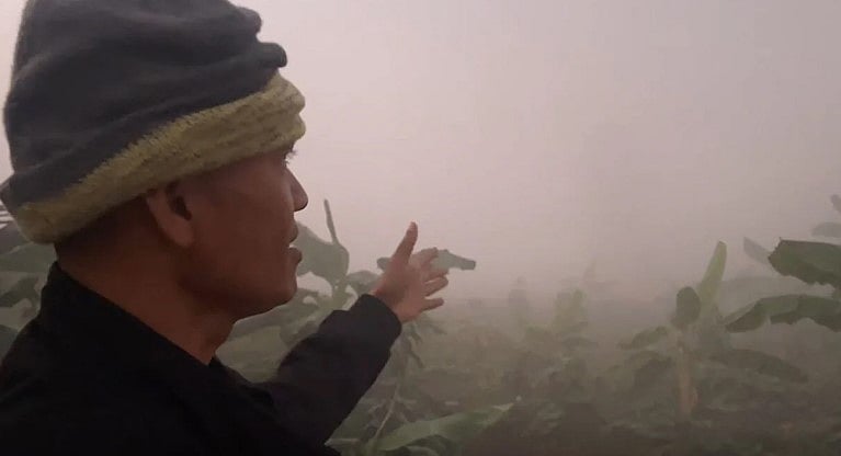 “சுத்தமான காற்று வேணும்னா ரூ.2500 கொடுங்க..” : தாய்லாந்தில் காற்றை சுவாசிக்க காசு வாங்கும் விவசாயி !