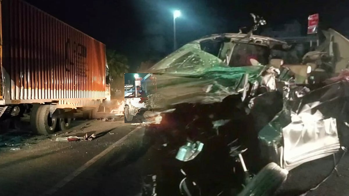 சாலையோரம் நின்று கொண்டிருந்த கண்டெய்னர் லாரி.. சட்டென்று மோதிய கார்.. இரவில் 5 பெண்களுக்கு நேர்ந்த சோகம்!